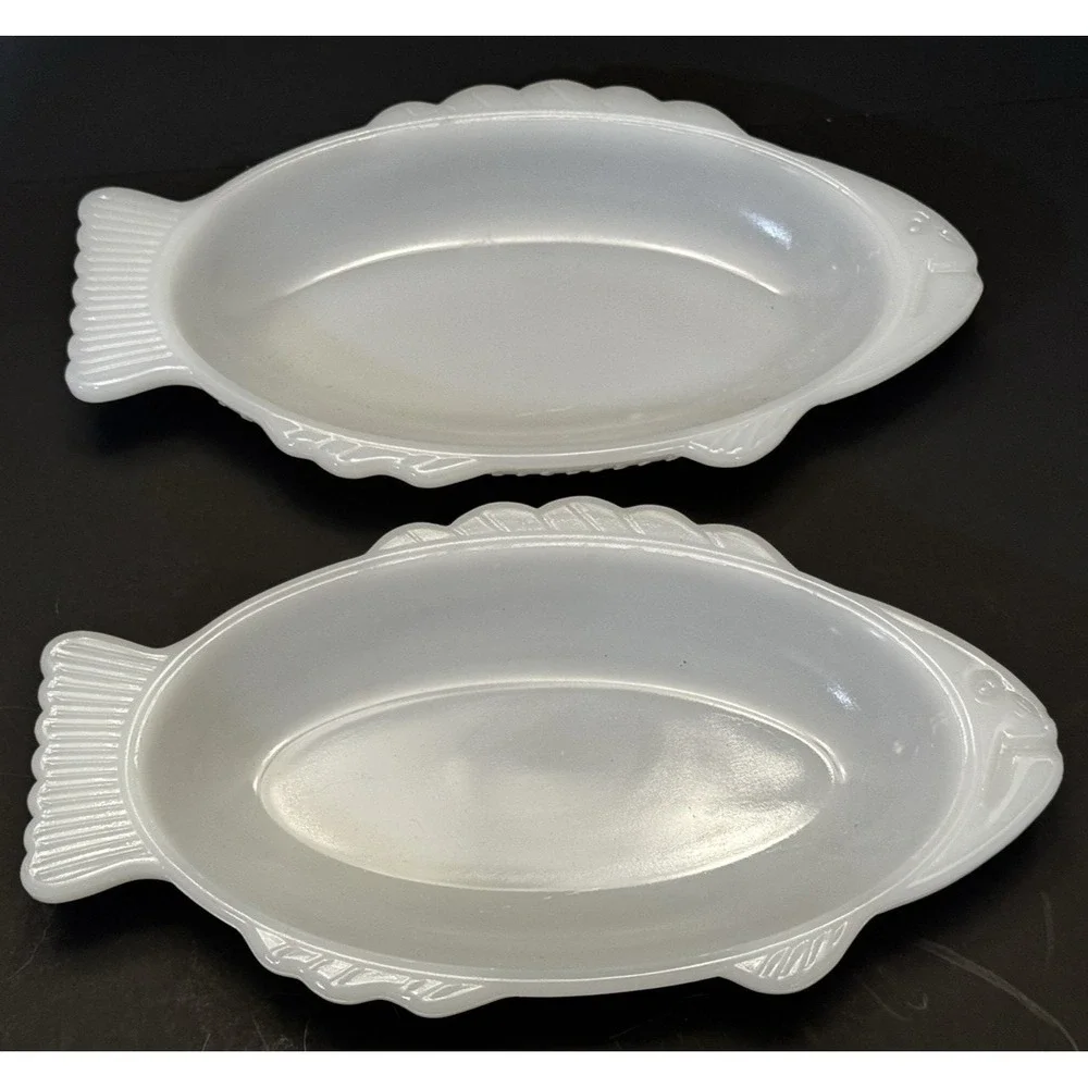 Vintage Glasbake Milk Glass Fish Shaped Baking Dishes J-2145 White Set of 2 USA